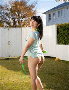 泳池娇娃