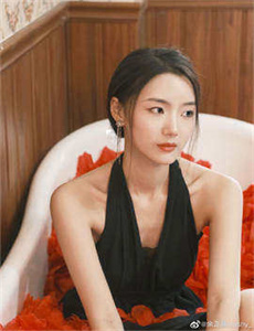 最美情侣