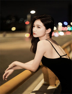 校花被群jian又粗又大H